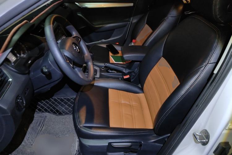 Used Skoda Octavia 2015 1.6L Manual Yijie Edition Left Front Seat