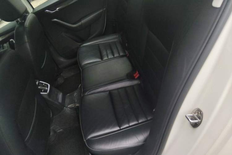 Used Skoda Octavia 2015 1.6L Automatic Yijun Edition Left Rear Seat