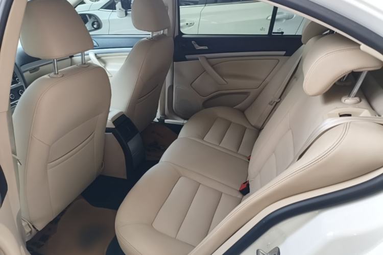 Used Skoda Octavia 2015 Classic Model 1.6L Automatic Yijie Version Left Rear Seat