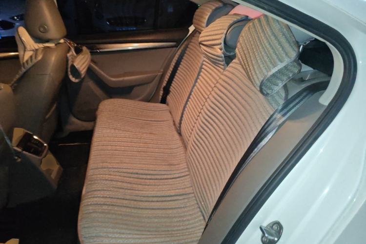 Used Skoda Octavia 2015 1.6L Manual Yijun Edition Left Rear Seat