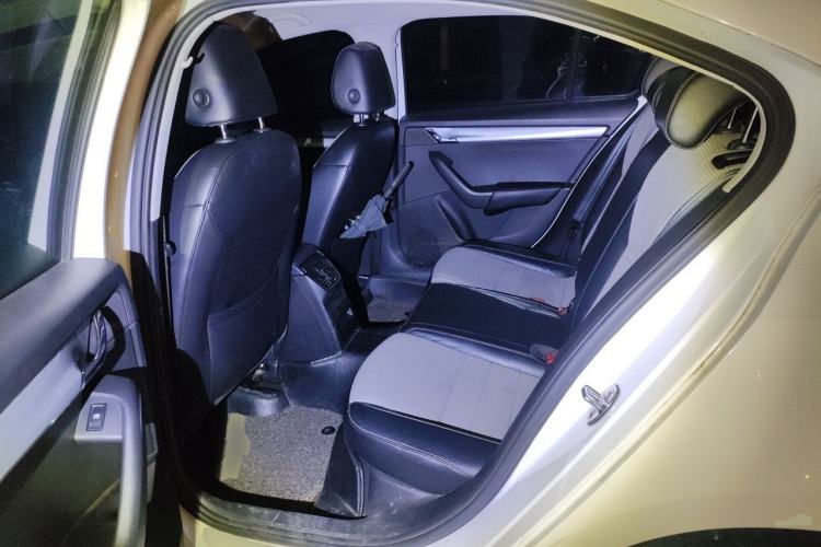 Used Skoda Octavia 2015 1.6L Automatic Eado Edition Left Rear Seat