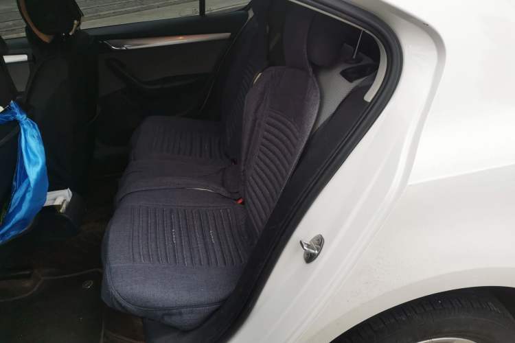 Used Skoda Octavia 2015 1.6L Manual Eado Edition Left Rear Seat