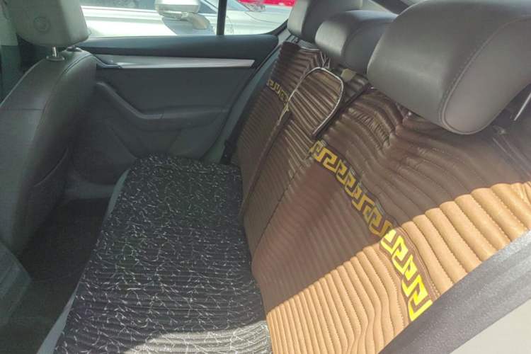 Used Skoda Octavia 2015 1.6L Automatic Yijie Edition Left Rear Seat