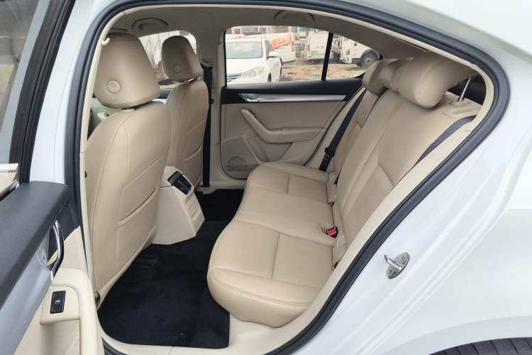 Used Skoda Octavia 2015 1.6L Manual Yijie Edition Left Rear Seat