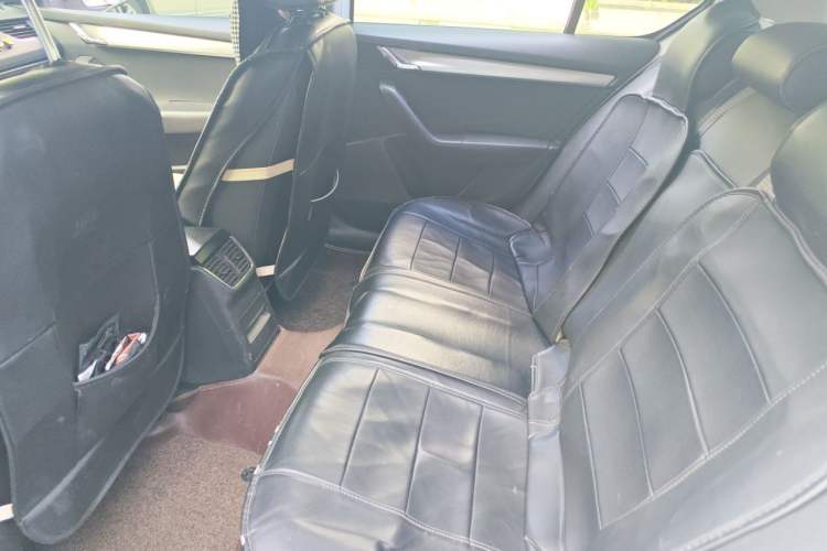 Used Skoda Octavia 2015 1.6L Automatic Yijie Edition Left Rear Seat