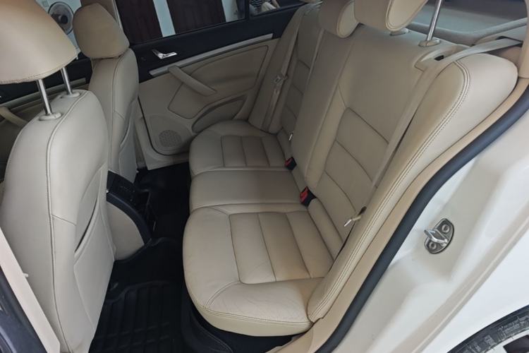 Used Skoda Octavia 2015 Classic Model 1.6L Automatic Yijie Version Left Rear Seat