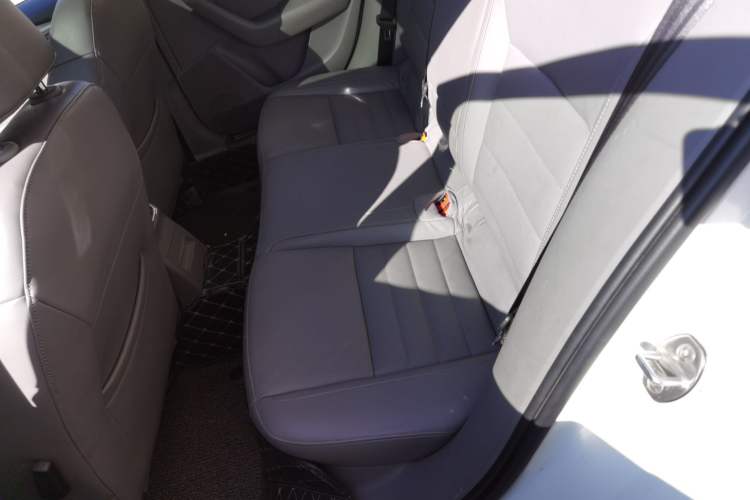 Used Skoda Octavia 2015 1.6L Automatic Yijun Edition Left Rear Seat