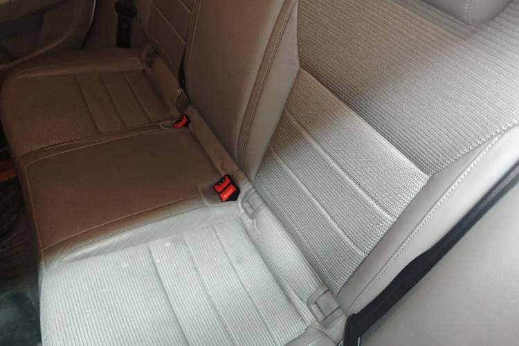 Used Skoda Octavia 2015 1.6L Automatic Yijie Edition Left Rear Seat