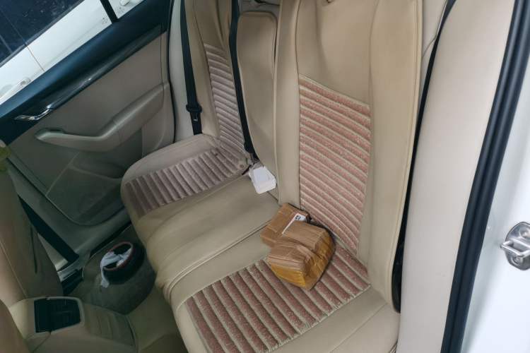 Used Skoda Octavia 2015 1.6L Automatic Yijun Edition Left Rear Seat