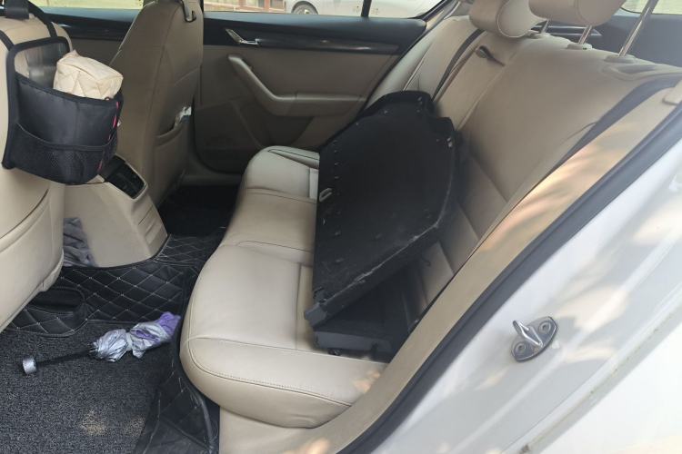 Used Skoda Octavia 2015 1.6L Manual Yijun Edition Left Rear Seat