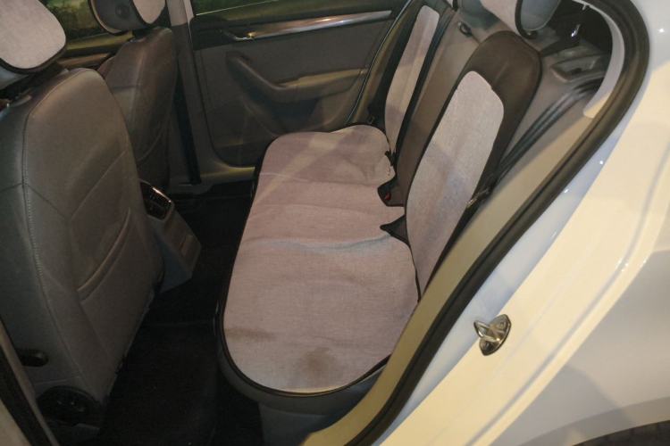 Used Skoda Octavia 2015 1.6L Automatic Yijun Edition Left Rear Seat