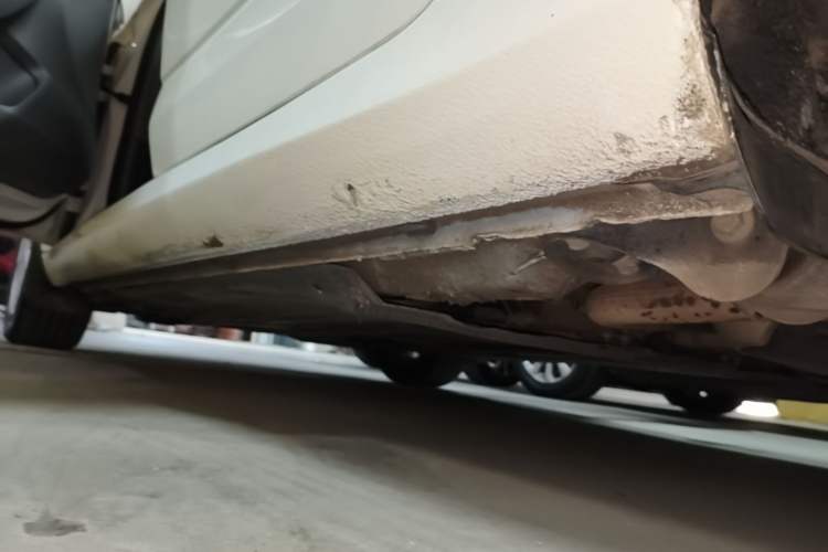 Used Skoda Octavia 2015 1.6L Automatic Yijie Edition Left Side Sill