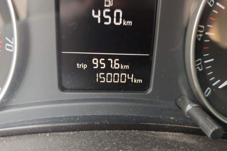 Used Skoda Octavia 2015 Classic Model 1.6L Automatic Yijie Version Odometer Close Up