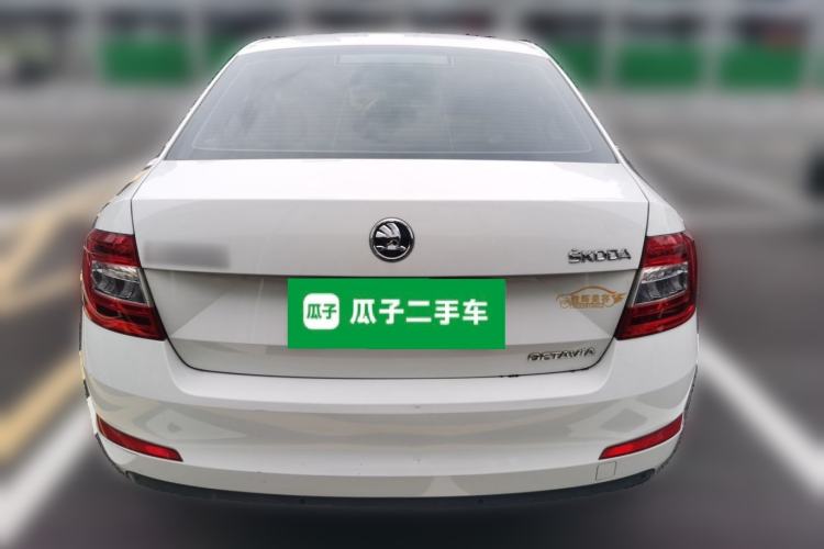 Used Skoda Octavia 2015 1.6L Automatic Yijun Edition Rear