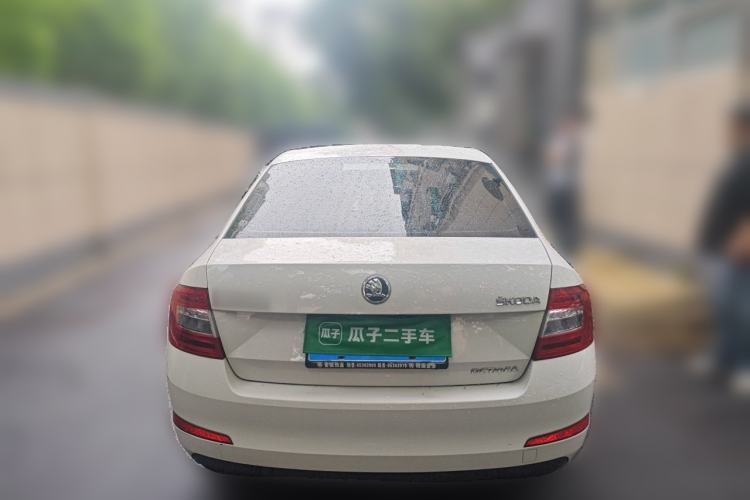 Used Skoda Octavia 2015 1.6L Automatic Yijie Edition Rear