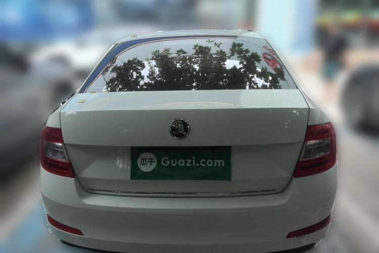 Used Skoda Octavia 2015 1.6L Automatic Yijun Edition Rear