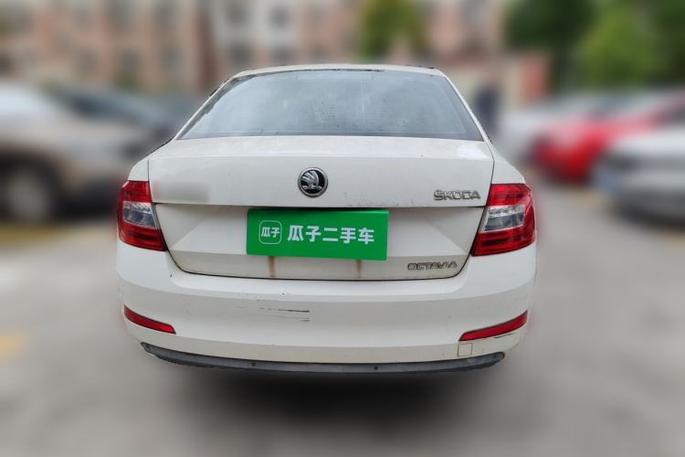 Used Skoda Octavia 2015 1.6L Automatic Yijie Edition Rear