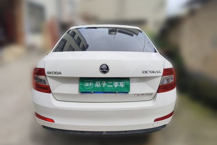 Used Skoda Octavia 2015 1.6L Automatic Yijie Edition Rear