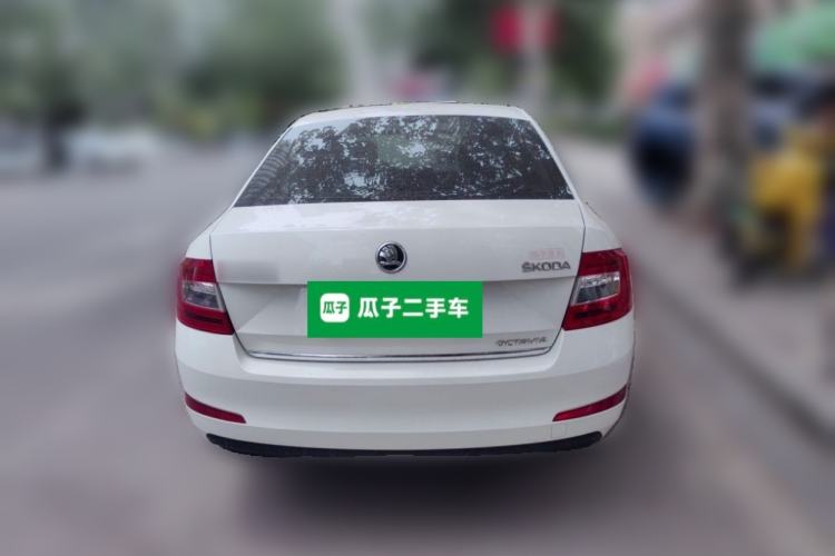 Used Skoda Octavia 2015 1.6L Automatic Yijun Edition Rear