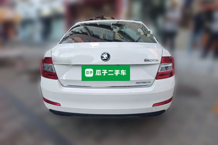 Used Skoda Octavia 2015 1.6L Manual Yijun Edition Rear