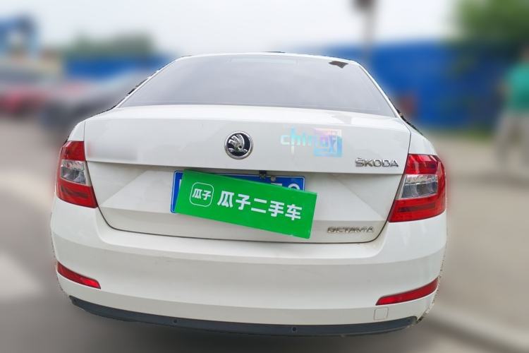 Used Skoda Octavia 2015 1.6L Automatic Yijie Edition Rear