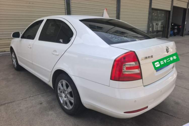 Used Skoda Octavia 2015 Classic Model 1.6L Automatic Yijie Version Rear Left 45 Deg