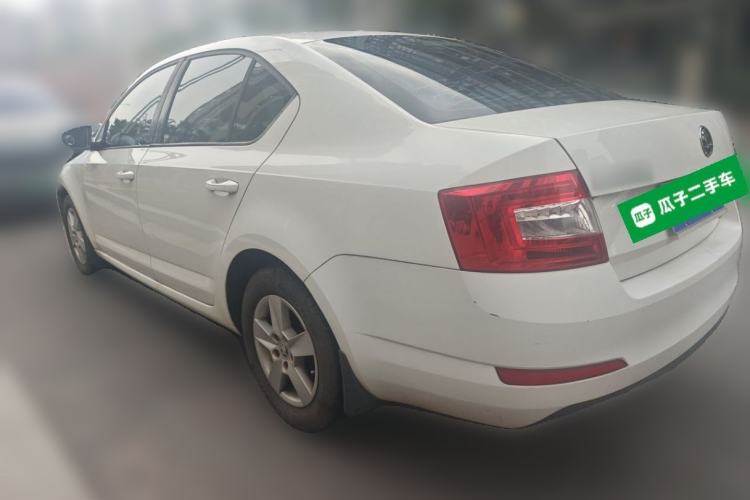 Used Skoda Octavia 2015 1.6L Automatic Eado Edition Rear Left 45 Deg