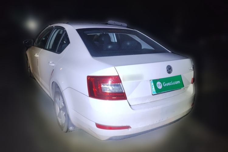 Used Skoda Octavia 2015 1.6L Automatic Eado Edition Rear Left 45 Deg