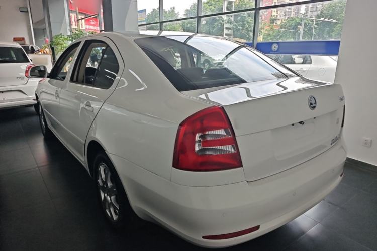 Used Skoda Octavia 2015 Classic Model 1.6L Automatic Yijie Version Rear Left 45 Deg
