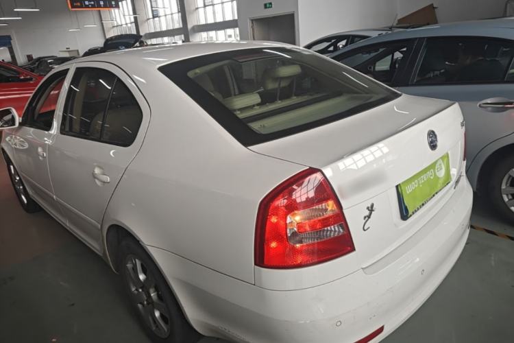 Used Skoda Octavia 2015 Classic Model 1.6L Automatic Yijie Version Rear Left 45 Deg