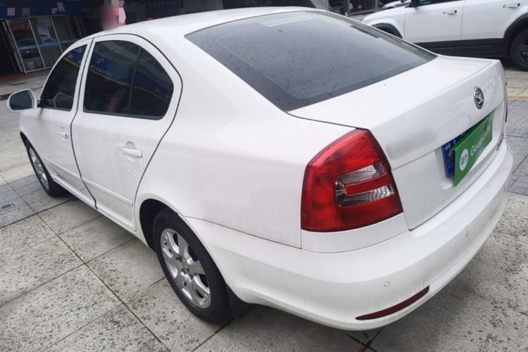 Used Skoda Octavia 2015 Classic Model 1.6L Automatic Yijie Version Rear Left 45 Deg
