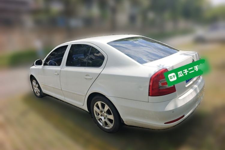 Used Skoda Octavia 2015 Classic Model 1.6L Automatic Yijie Version Rear Left 45 Deg
