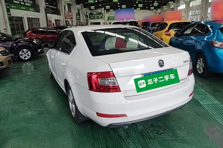 Used Skoda Octavia 2015 1.6L Automatic Yijie Edition Rear Left 45 Deg