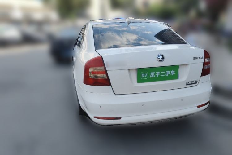Used Skoda Octavia 2015 Classic Model 1.6L Automatic Yijie Version Rear Left 45 Deg