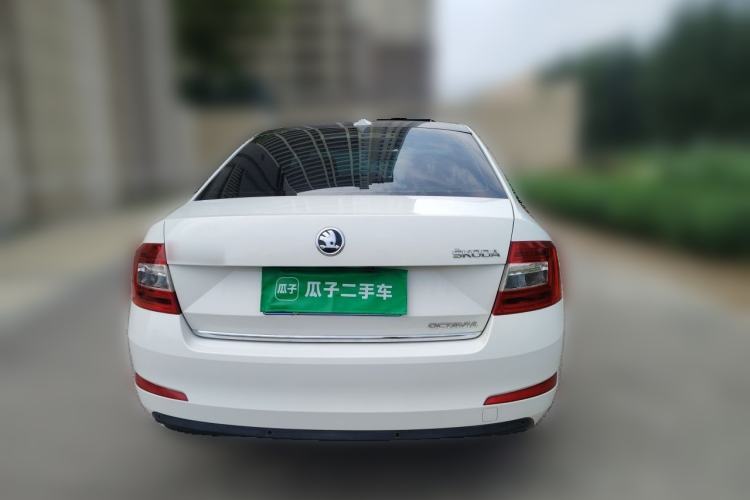Used Skoda Octavia 2015 1.6L Automatic Yijun Edition Rear