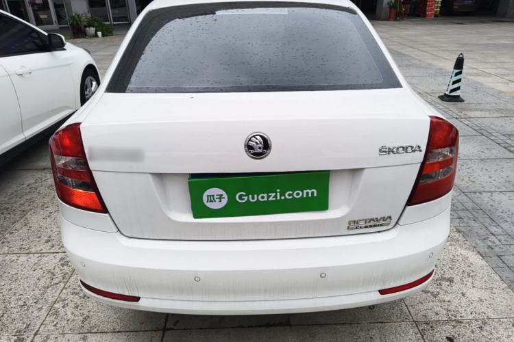 Used Skoda Octavia 2015 Classic Model 1.6L Automatic Yijie Version Rear