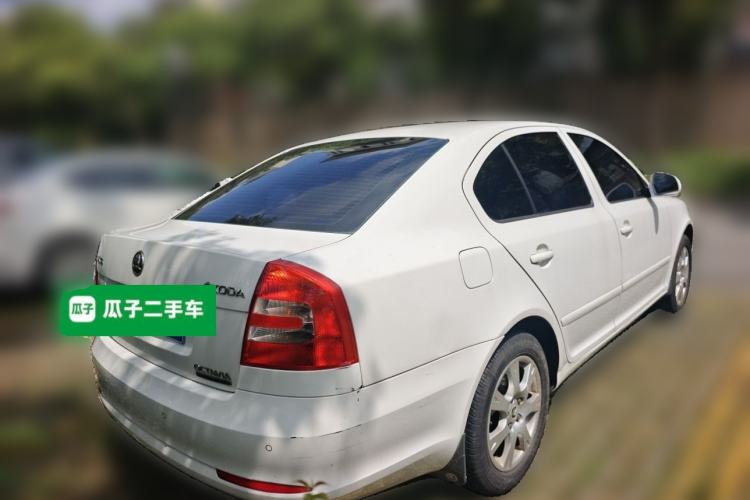 Used Skoda Octavia 2015 Classic Model 1.6L Automatic Yijie Version Rear