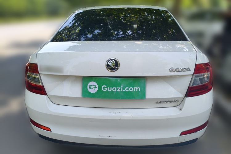 Used Skoda Octavia 2015 1.6L Manual Eado Edition Rear