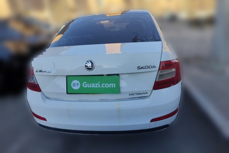 Used Skoda Octavia 2015 1.6L Automatic Yijun Edition Rear