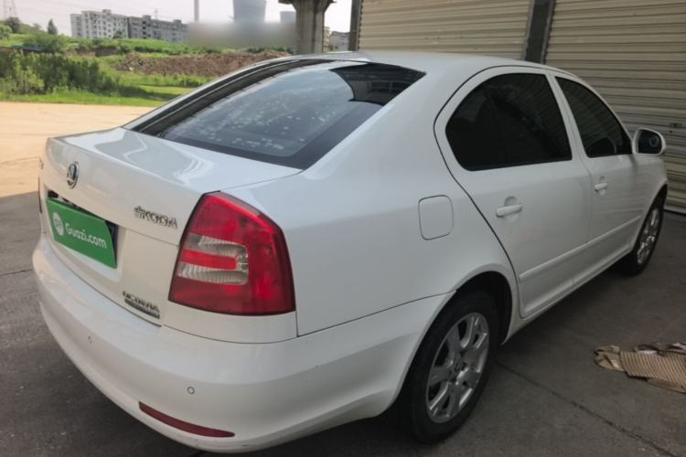 Used Skoda Octavia 2015 Classic Model 1.6L Automatic Yijie Version Rear Right 45 Deg