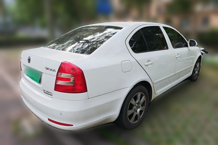 Used Skoda Octavia 2015 Classic Model 1.6L Automatic Yijie Version Rear Right 45 Deg