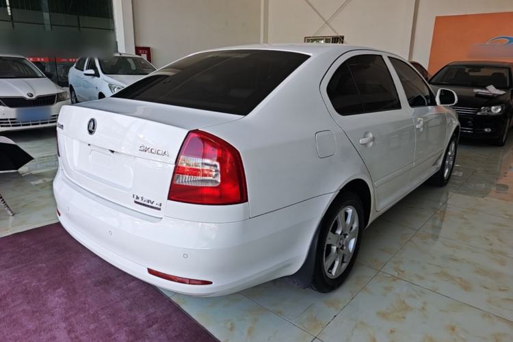 Used Skoda Octavia 2015 Classic Model 1.6L Automatic Yijie Version Rear Right 45 Deg