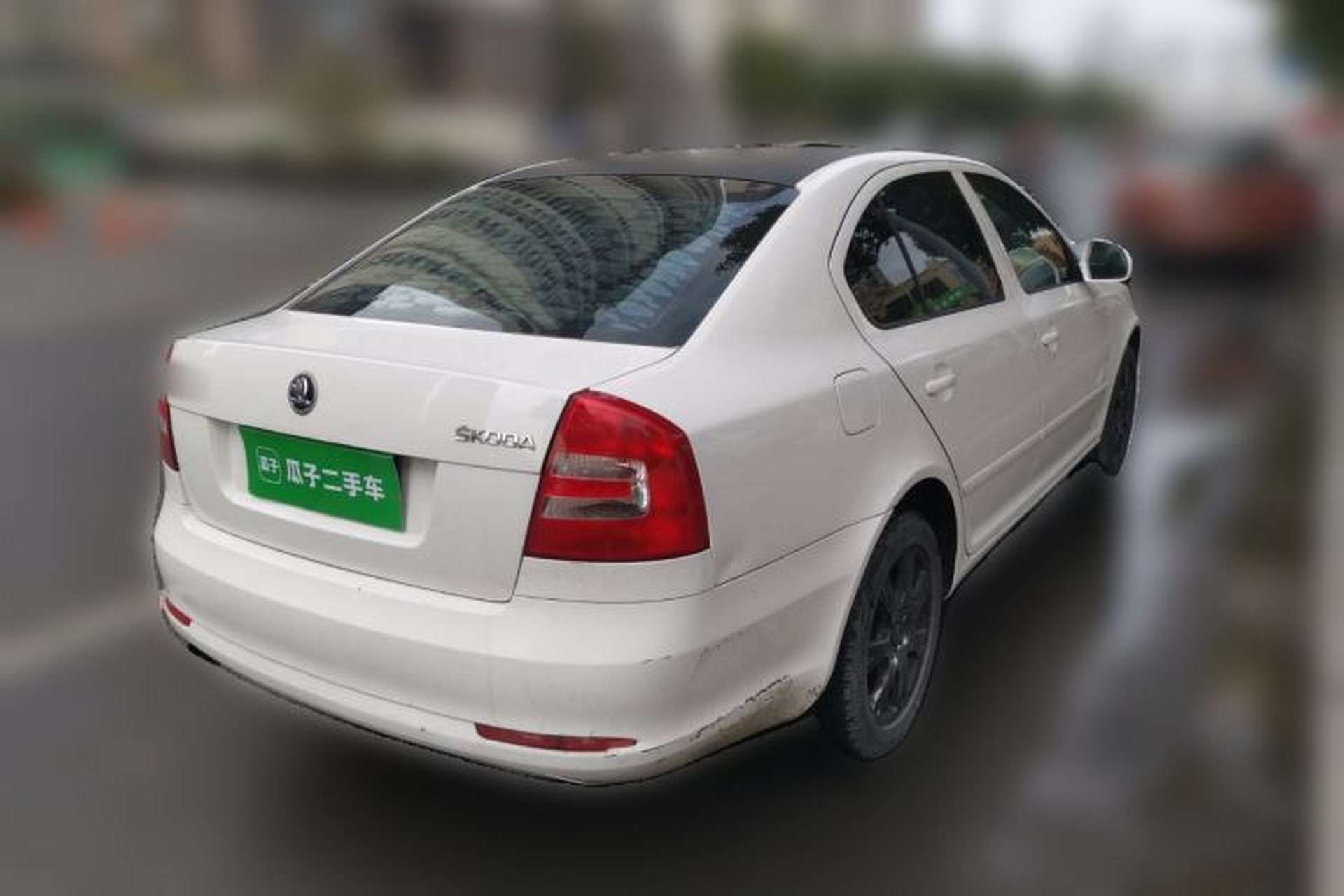 Used Skoda Octavia 2015 Classic Model 1.6L Manual Eado Version Rear Right 45 Deg