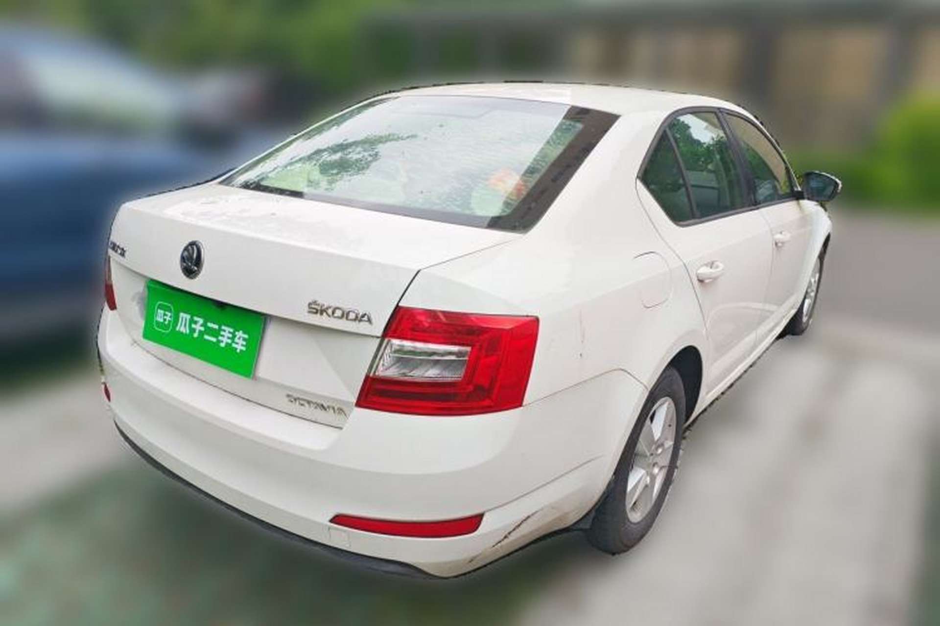 Used Skoda Octavia 2015 1.6L Manual Eado Edition Rear Right 45 Deg