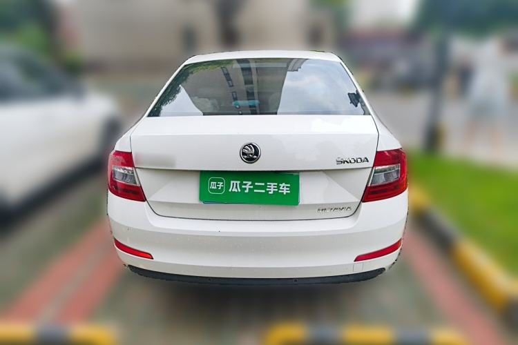 Used Skoda Octavia 2015 1.6L Automatic Yijie Edition Rear