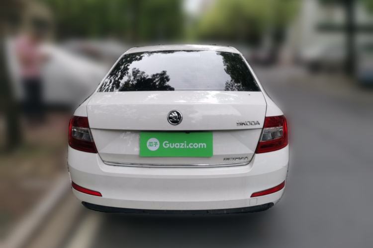 Used Skoda Octavia 2015 1.6L Automatic Yijie Edition Rear