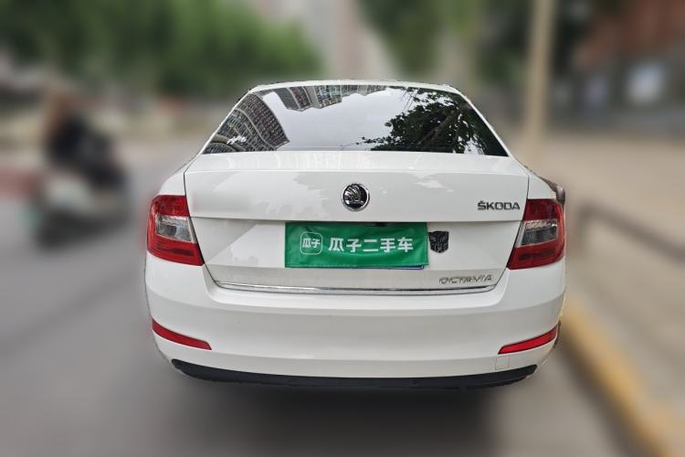 Used Skoda Octavia 2015 1.6L Automatic Yijun Edition Rear