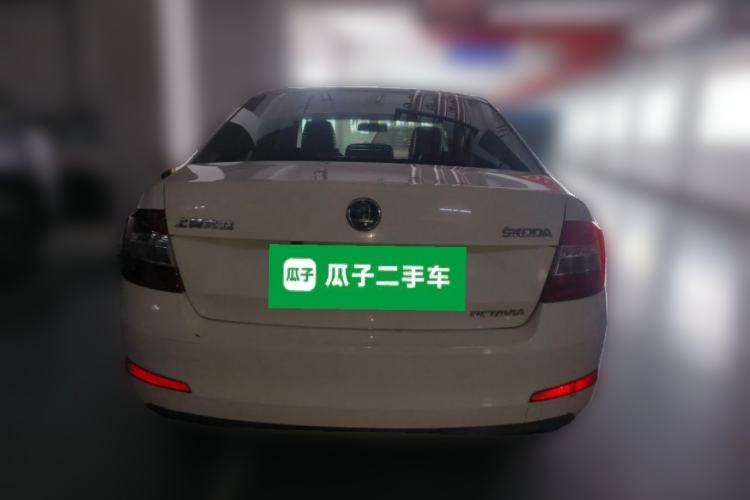 Used Skoda Octavia 2015 1.6L Manual Yijie Edition Rear