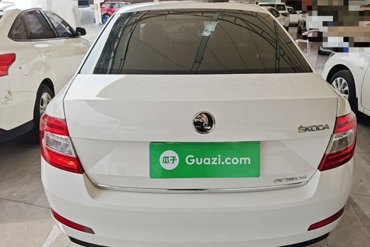 Used Skoda Octavia 2015 1.6L Automatic Yijun Edition Rear