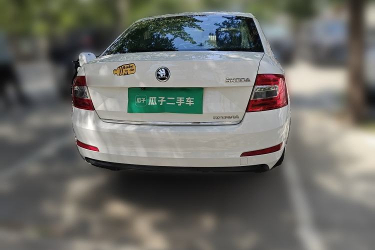 Used Skoda Octavia 2015 1.6L Automatic Yijun Edition Rear